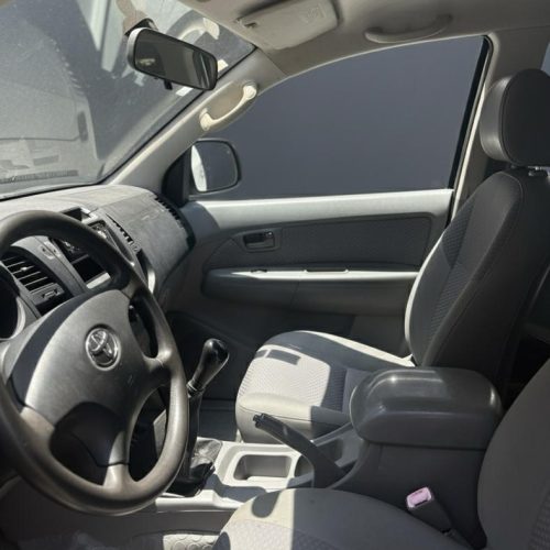HILUX(1)
