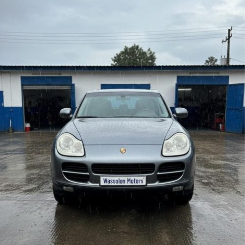 PORSCHE